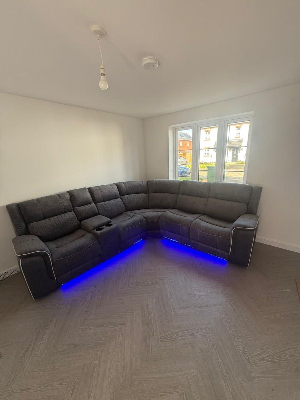 Hannah Electric recline sofa